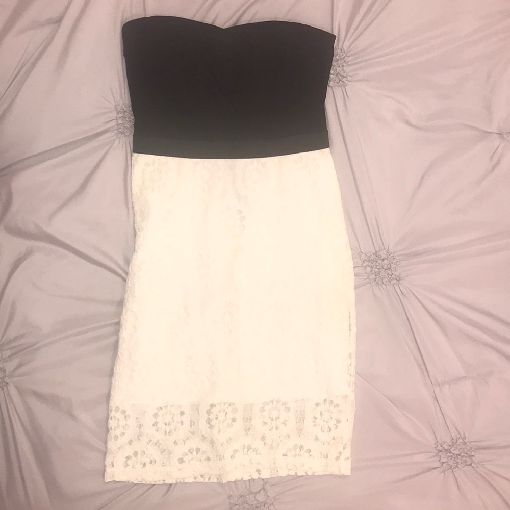 Black and White Lace Strapless Dress